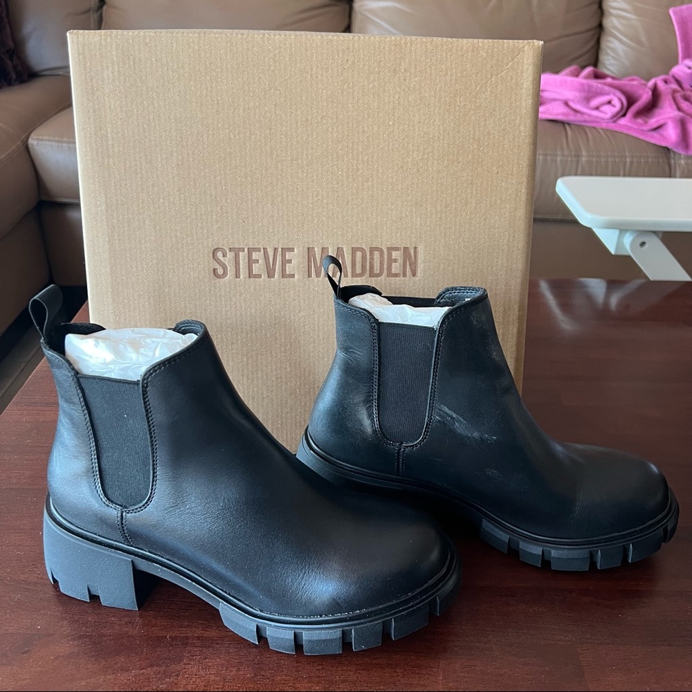 Steve Madden Howler chunky heeled boots in black leather